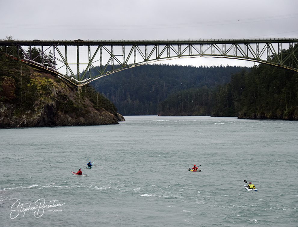 Kayakers meet challenge of wind & waves
