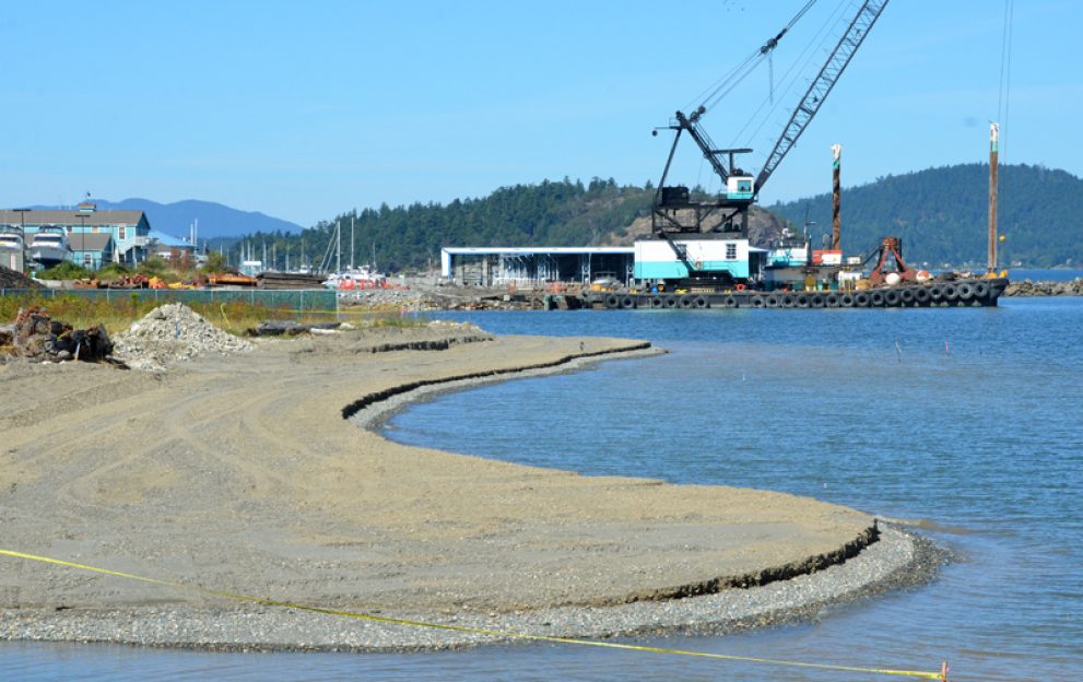 Re-shaping a shoreline