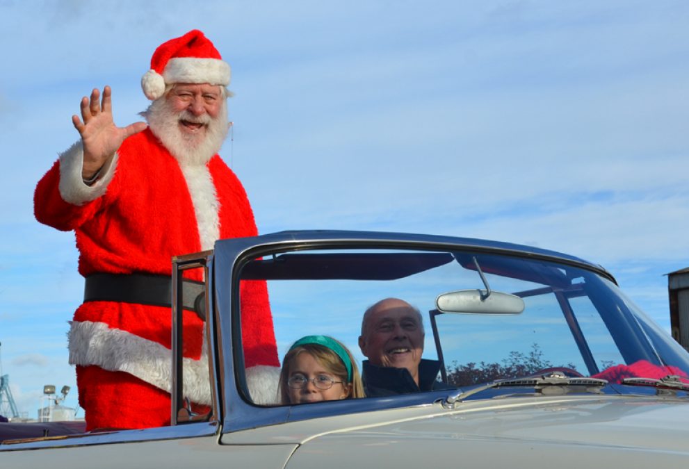 Santa leads parade